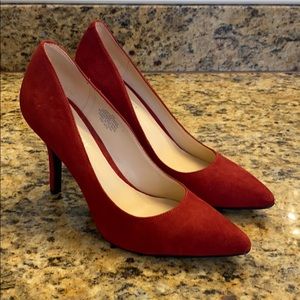 Nine West Burgundy Suede Pump